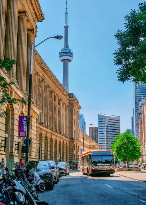 网友怀念2毛8一磅猪脊骨！20年前的加拿大油价、房价全赢