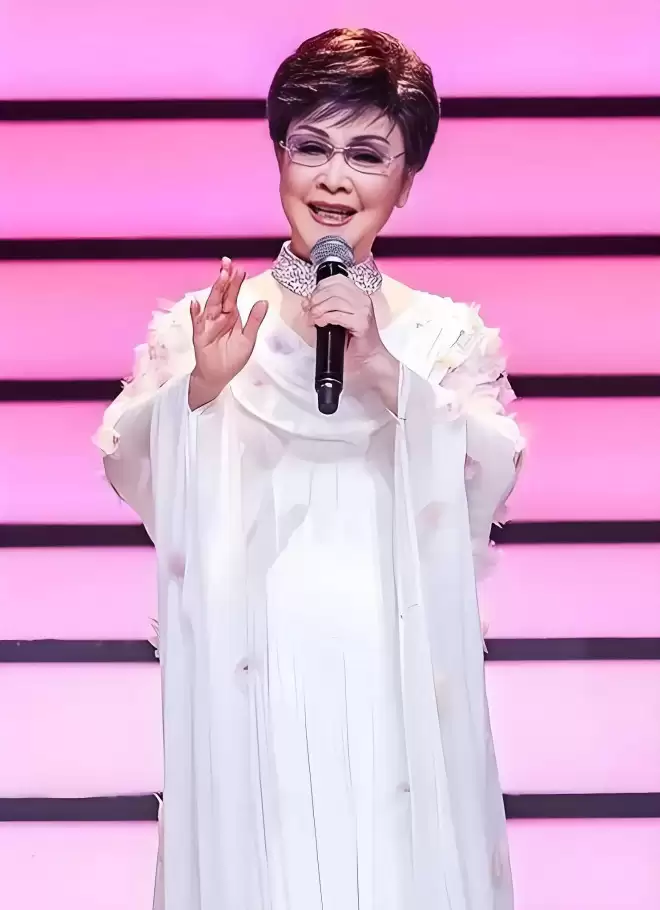 82岁李谷一:独生女儿49岁仍未婚,我对她3大愧疚