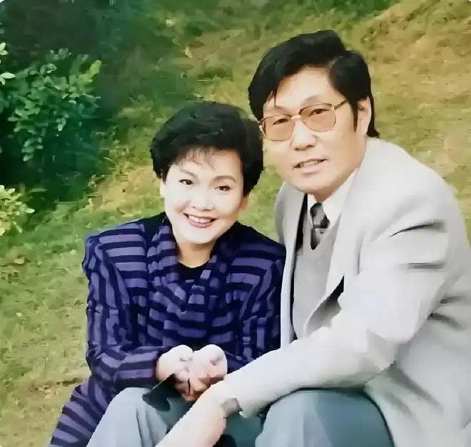 82岁李谷一:独生女儿49岁仍未婚,我对她3大愧疚