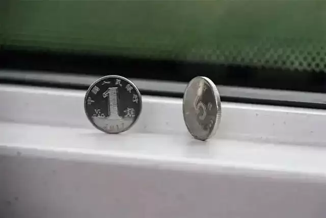加拿大游客：在中国生活 每天像在看科幻片
