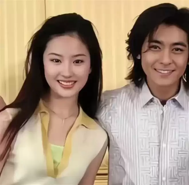 瞒不住了!刘亦菲当前感情状况曝光,蹲守半年的狗仔说出大实话