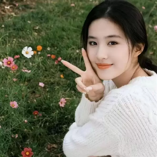 瞒不住了!刘亦菲当前感情状况曝光,蹲守半年的狗仔说出大实话