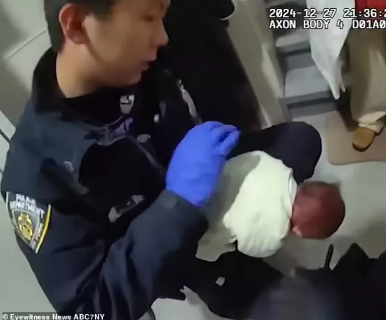 从救婴英雄到追匪干探：华裔警员街头再建功
