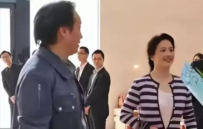 刘亦菲母亲刘晓莉：今66岁仍单身，长得比女儿还漂亮