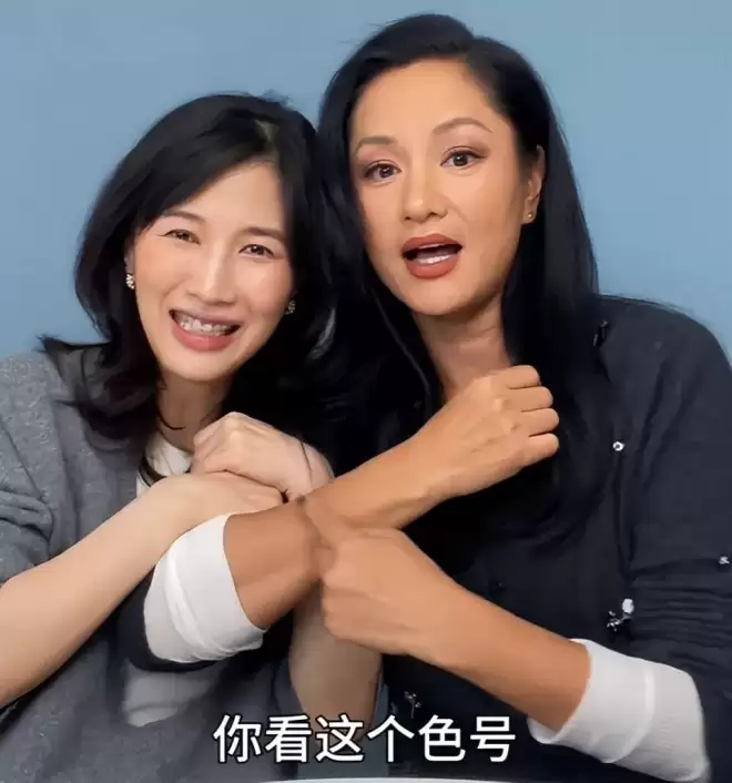 54岁瞿颖的翻红，并非莫名其妙