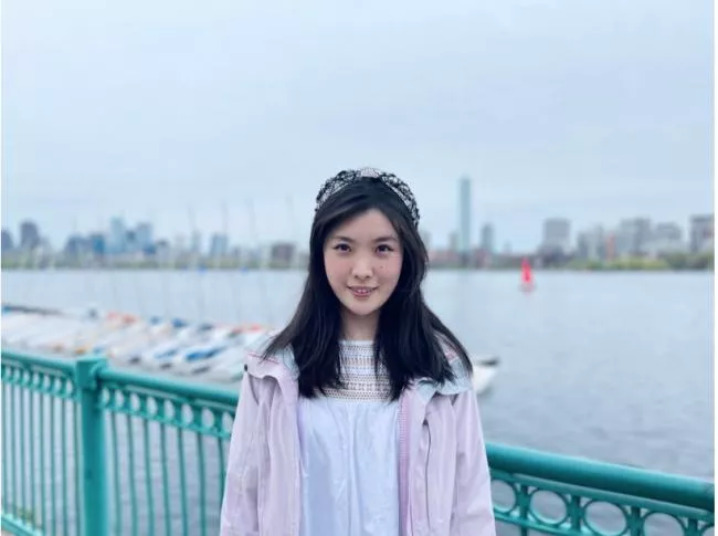 她3年读完MIT 退学斯坦福后干出16亿美元AI公司