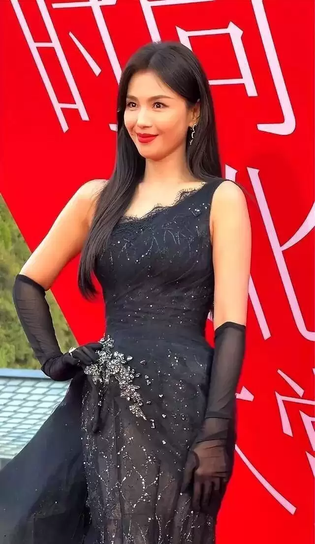 那些笑对衰老的70后女星，都曾美得令人窒息
