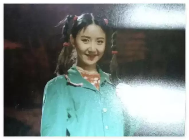 不是母女胜似母女，这6对跨龄撞脸的女星长得太像了