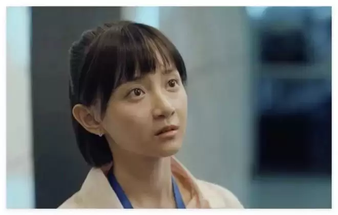 不是母女胜似母女，这6对跨龄撞脸的女星长得太像了