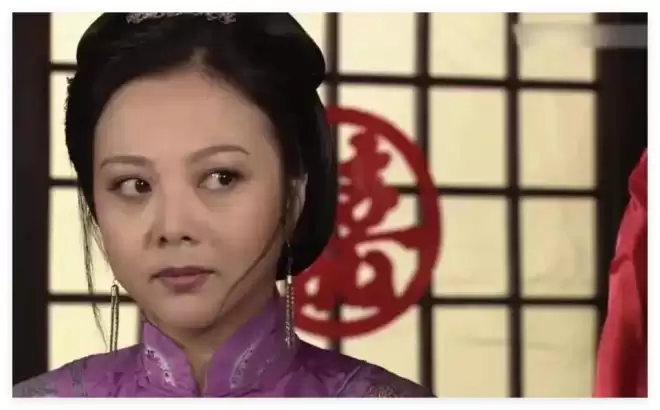 不是母女胜似母女，这6对跨龄撞脸的女星长得太像了