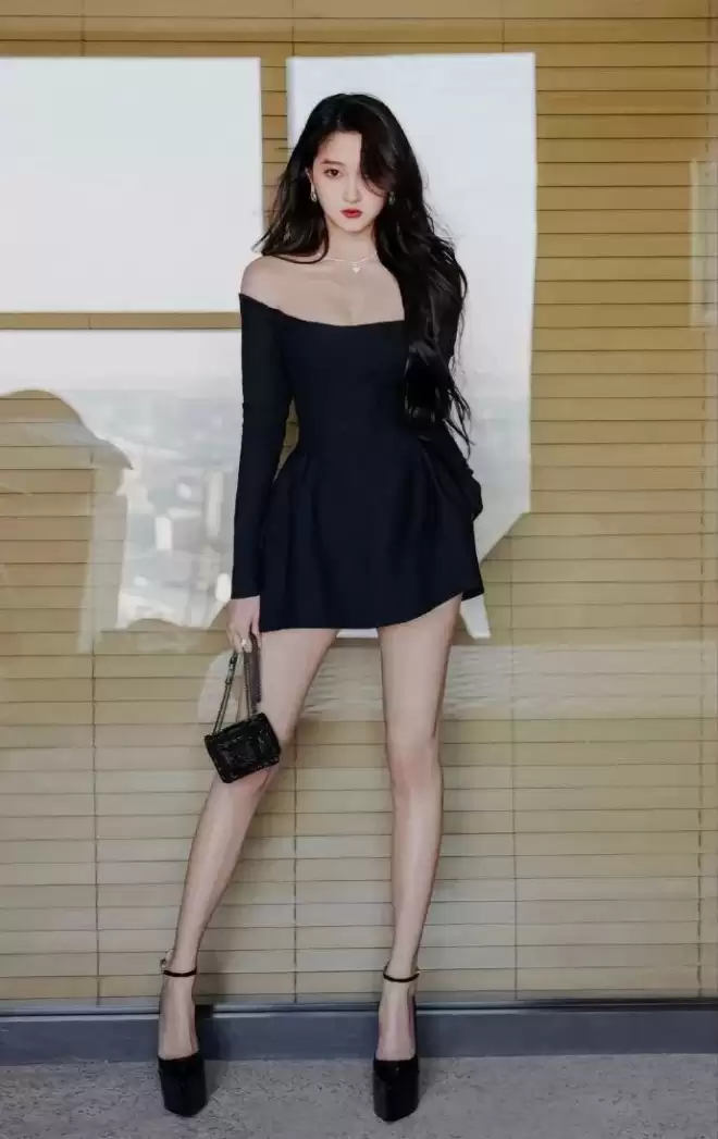 不是母女胜似母女，这6对跨龄撞脸的女星长得太像了