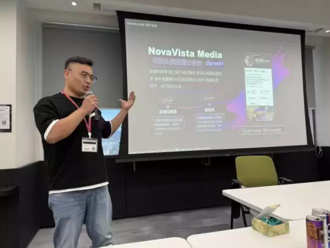 中国人在印尼做团播：每月狂赚45万美元！