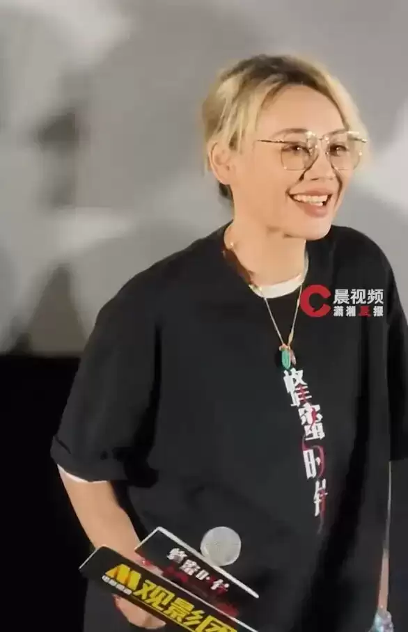 宁静回应中年女性对爱情的需求！称自己不需要爱情