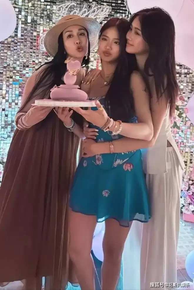 钟丽缇女儿互相使绊子，与继父关系亲密引发争议