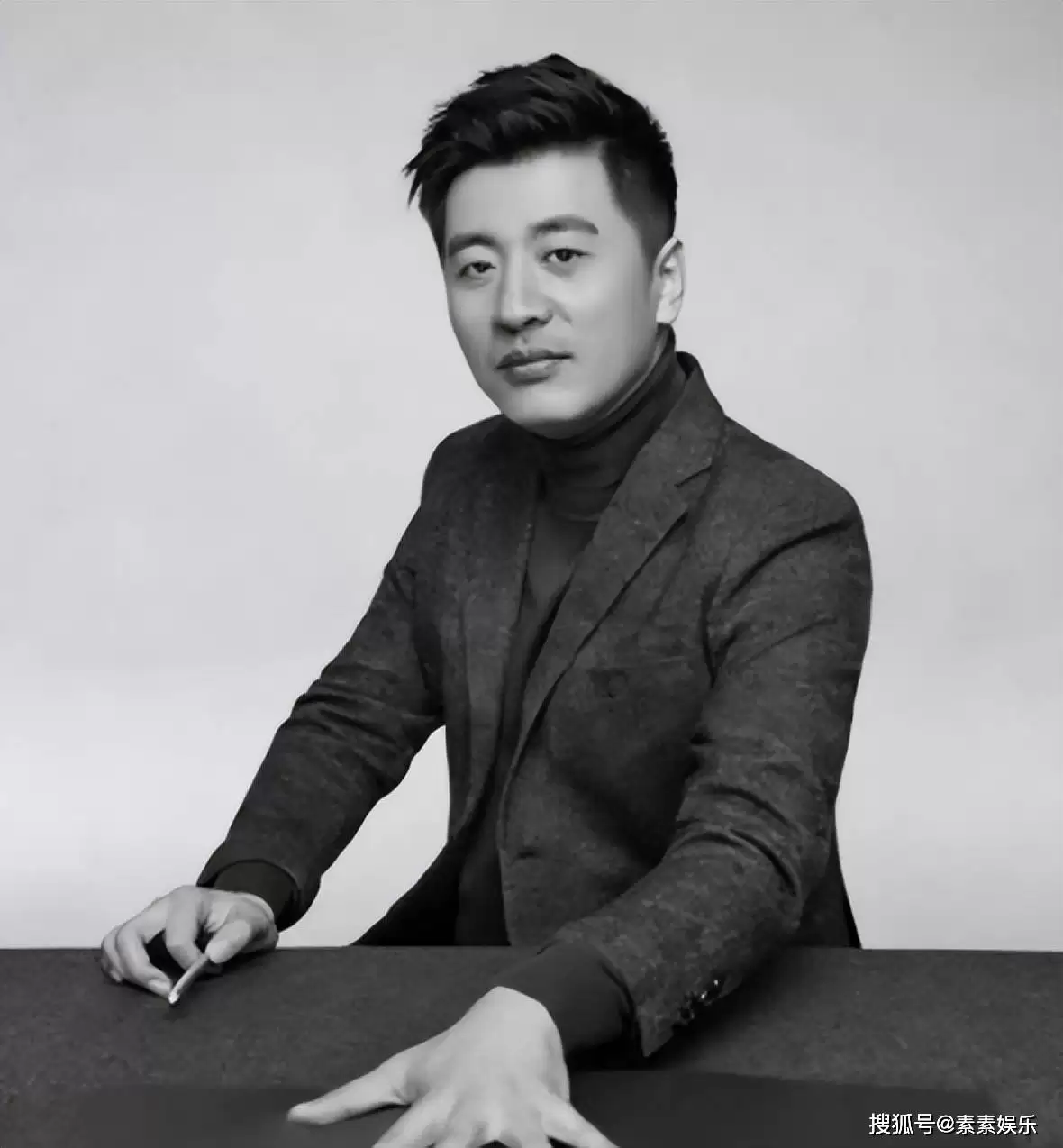 张雪峰离世:留给11岁女儿上亿遗产 妻子父母泪别