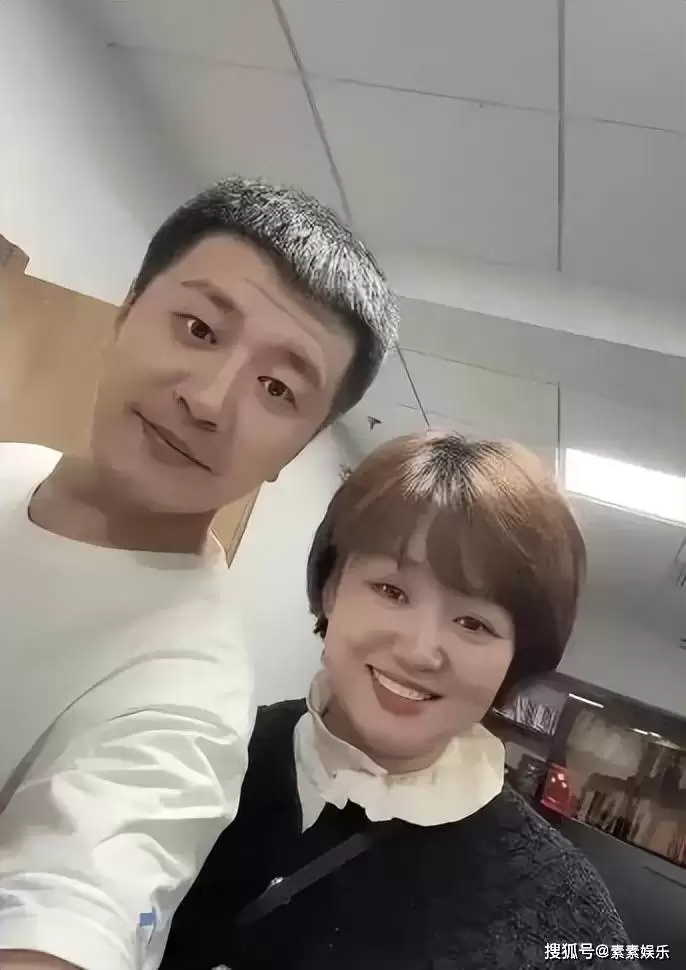 张雪峰离世:留给11岁女儿上亿遗产 妻子父母泪别