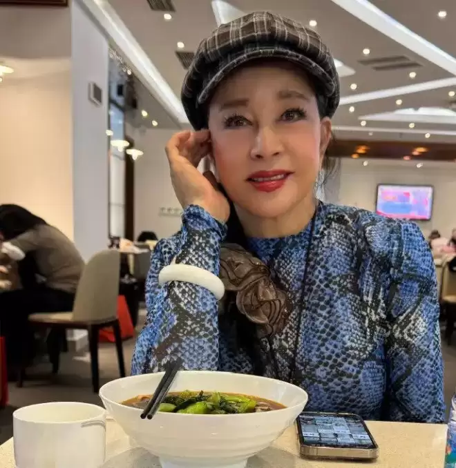 刘晓庆与外甥矛盾被扒，曾吐槽恋爱后反骨...