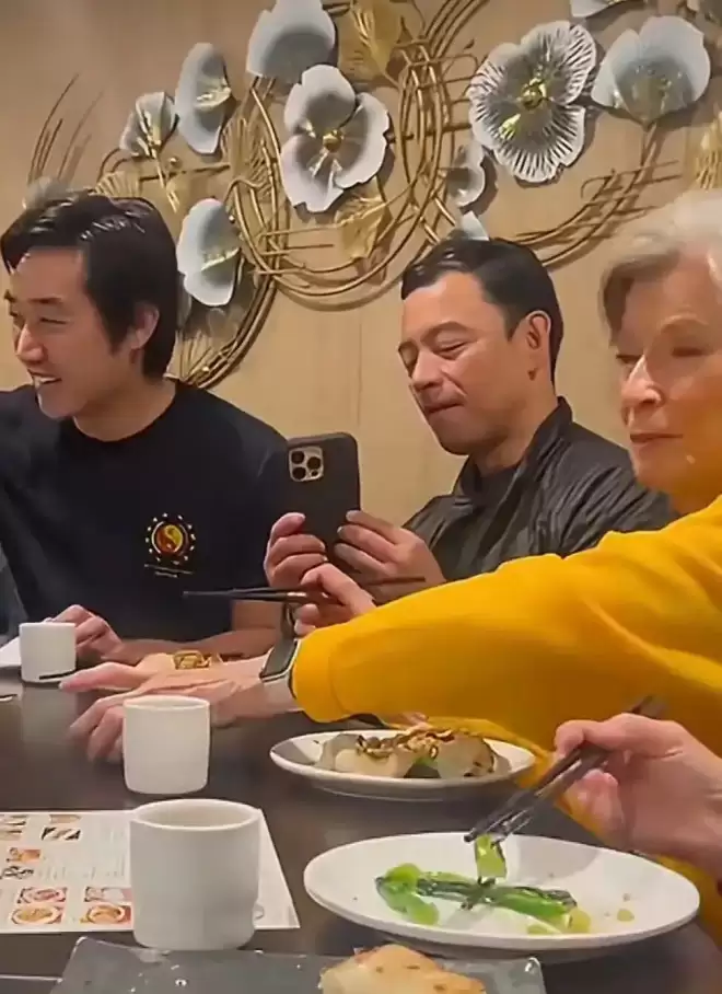 李小龙遗孀琳达近况曝光！与女儿李香凝定居美国西雅图