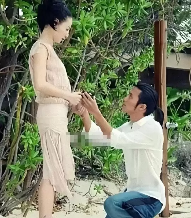 被谢贤前女友爆三胎生父后，张柏芝近况曝光