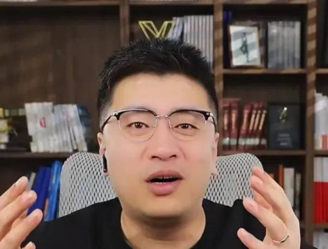 十里长街送雪峰！张雪峰追悼会现场令人震惊