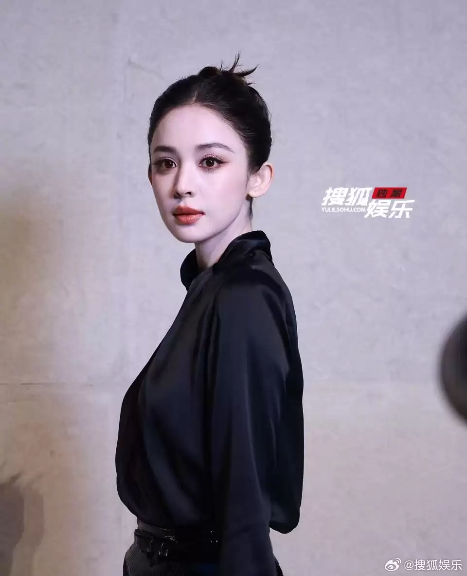 安祖莲娜祖莉性感登陆上海  舒淇微露Bikini Bra劲喷血  东西方女神世纪同框
