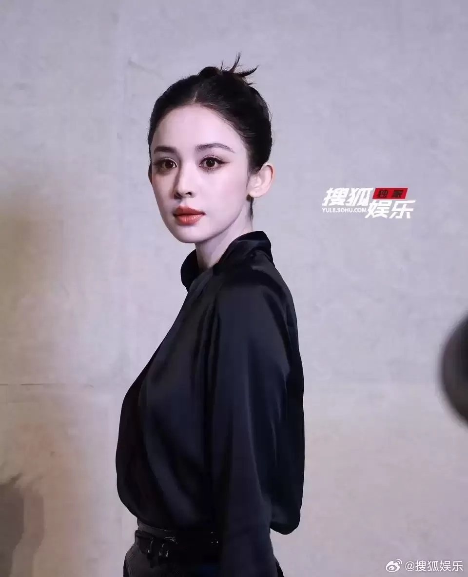 安祖莲娜祖莉性感登陆上海  舒淇微露Bikini Bra劲喷血  东西方女神世纪同框