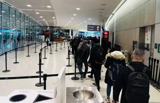 加拿大航司"手眼通天": $790乘客投诉处理费, 就是不给!