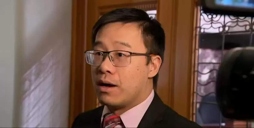 【有片】遭刑事指控的省议员陈瀚生首度面对媒体  称不会辞职