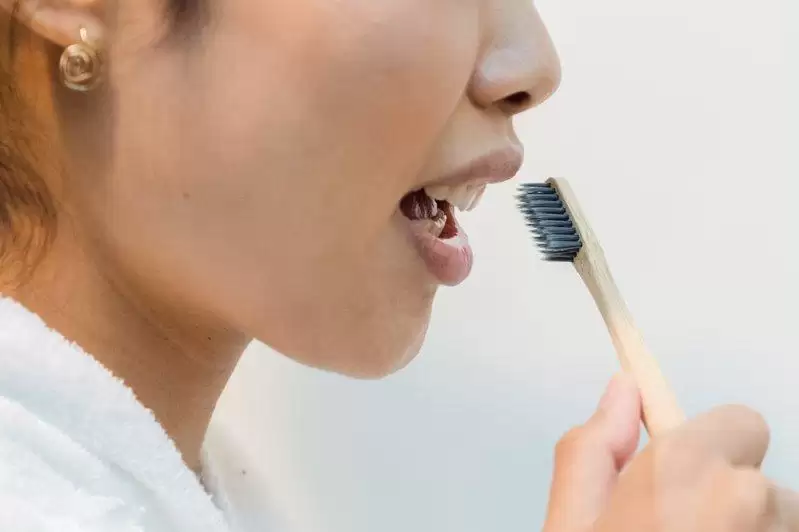 每天刷牙还是口臭？医师揭原因“不是牙齿” 很多人没清到