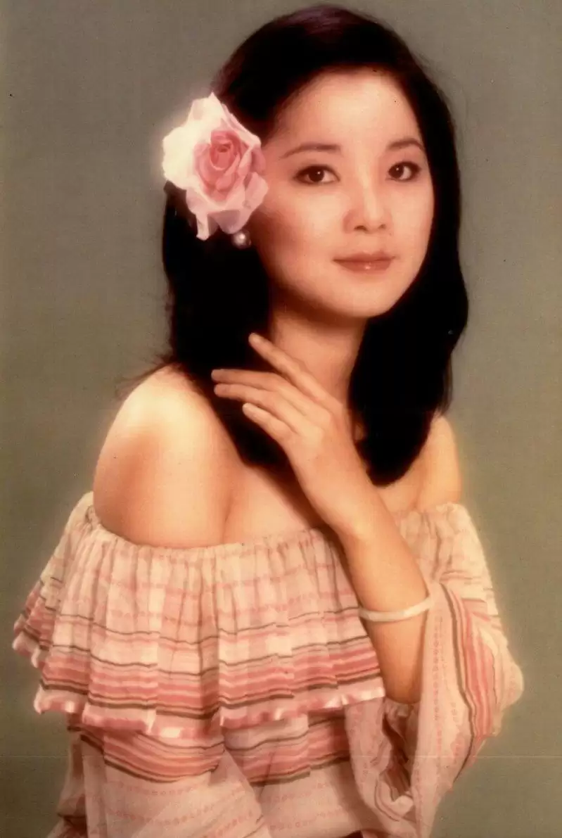 邓丽君骤逝31年真相首曝 管家被下封口令“延误救援临终前手脚痉挛”