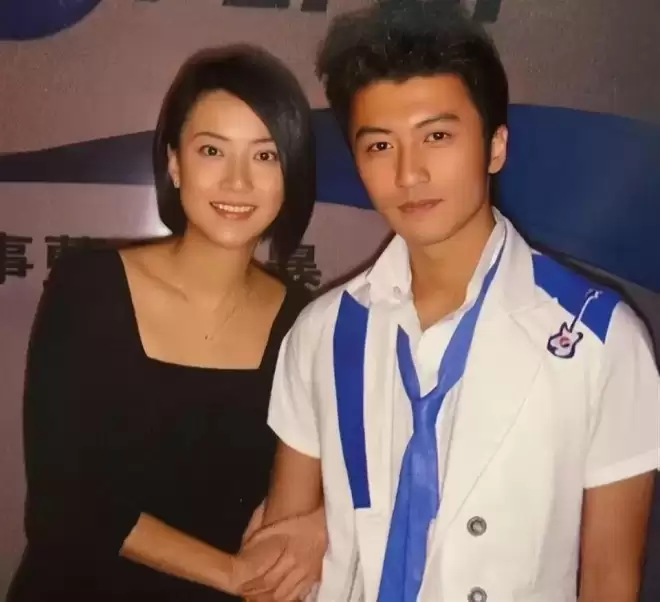 和富商分手后才发现怀孕 如今14岁女儿成她的骄傲