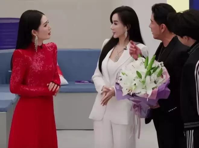《浪姐7》：44岁谢娜给内娱“上了一课”：可以癫