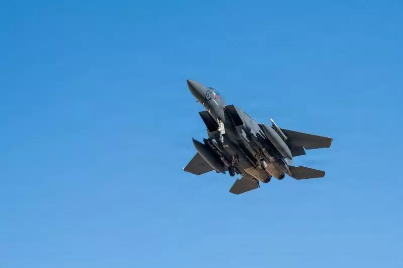 美军营救失联F-15飞官内幕曝光 特种部队已撤离伊 特朗普全程紧盯行动