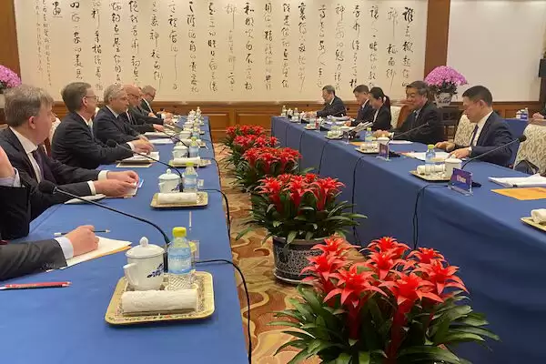 加中两国签署金融合作声明，加拿大力推银行进军中国市场