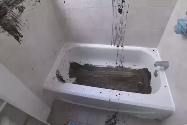 租客如此破坏，房东只能全拆！租房好难干，一招不慎成负翁！