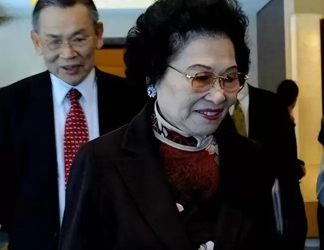 曾是中国女首富：2个女儿惨死3个儿子反目