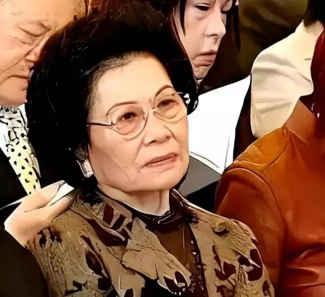 曾是中国女首富：2个女儿惨死3个儿子反目