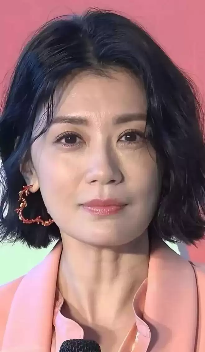滤镜破碎！贾静雯舒淇李小冉真实状态曝光