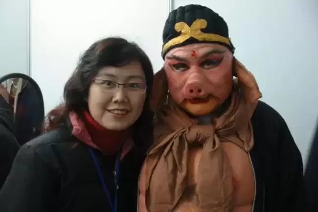 她不是陈丽华！正主站出来辟谣了
