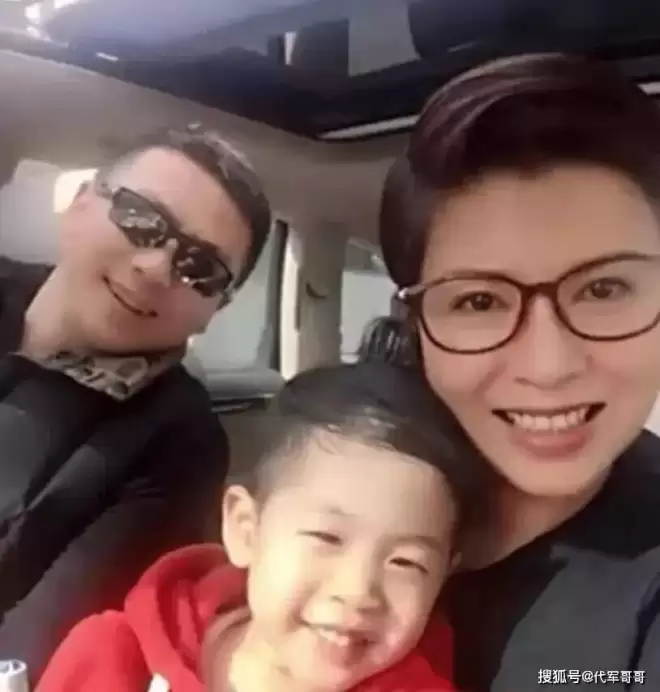 60岁杭天琪近况曝光！再婚嫁小13岁丈夫高龄生子