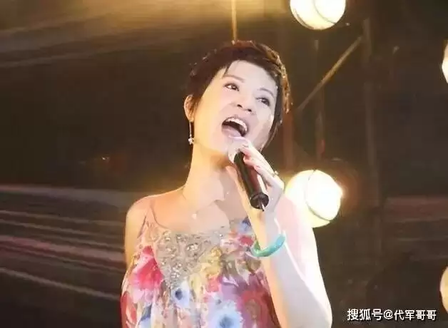 60岁杭天琪近况曝光！再婚嫁小13岁丈夫高龄生子