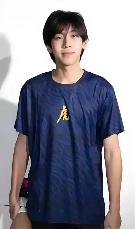 林志颖16岁长子颜值曝光！神似妈妈，网友直言不及老爸的一半