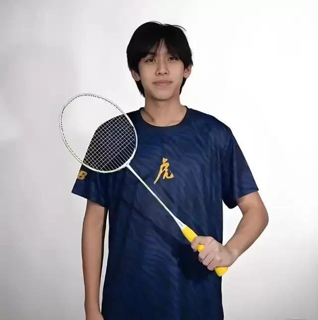 林志颖16岁长子颜值曝光！神似妈妈，网友直言不及老爸的一半