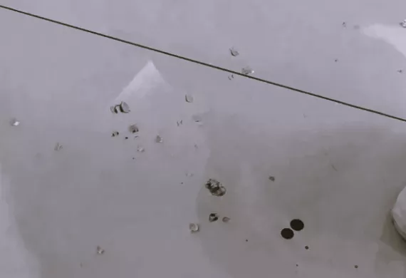商场动漫展突降“玻璃碎片雨” 多人带血狂奔 有人失明…