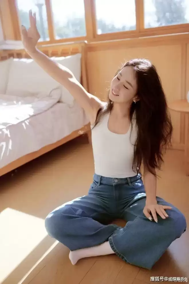 田亮女儿成年了！18岁森碟长成明媚自信大美女，生日写真夯爆了