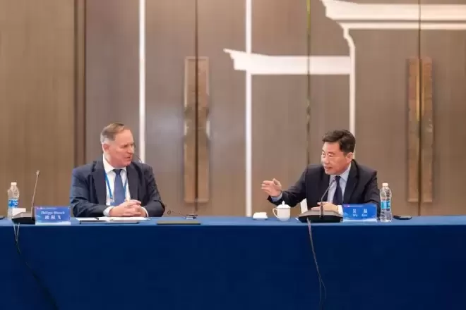 前政府官员、专家学者交流：中加二轨对话第九次会议在合肥举行