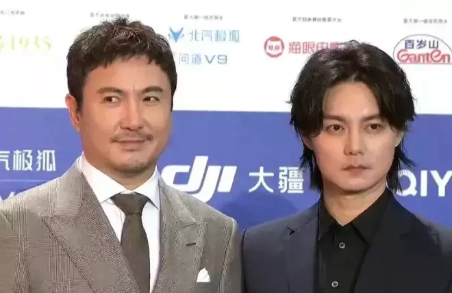 北影节开幕式红毯生图来了！舒淇晕妆，高圆圆脸发黄