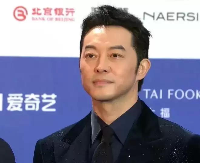 北影节开幕式红毯生图来了！舒淇晕妆，高圆圆脸发黄