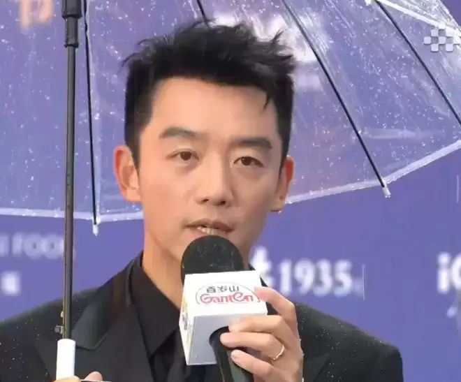 北影节开幕式红毯生图来了！舒淇晕妆，高圆圆脸发黄