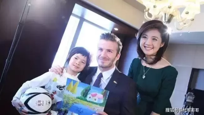 57岁许戈辉现身，如今女儿成为她的骄傲